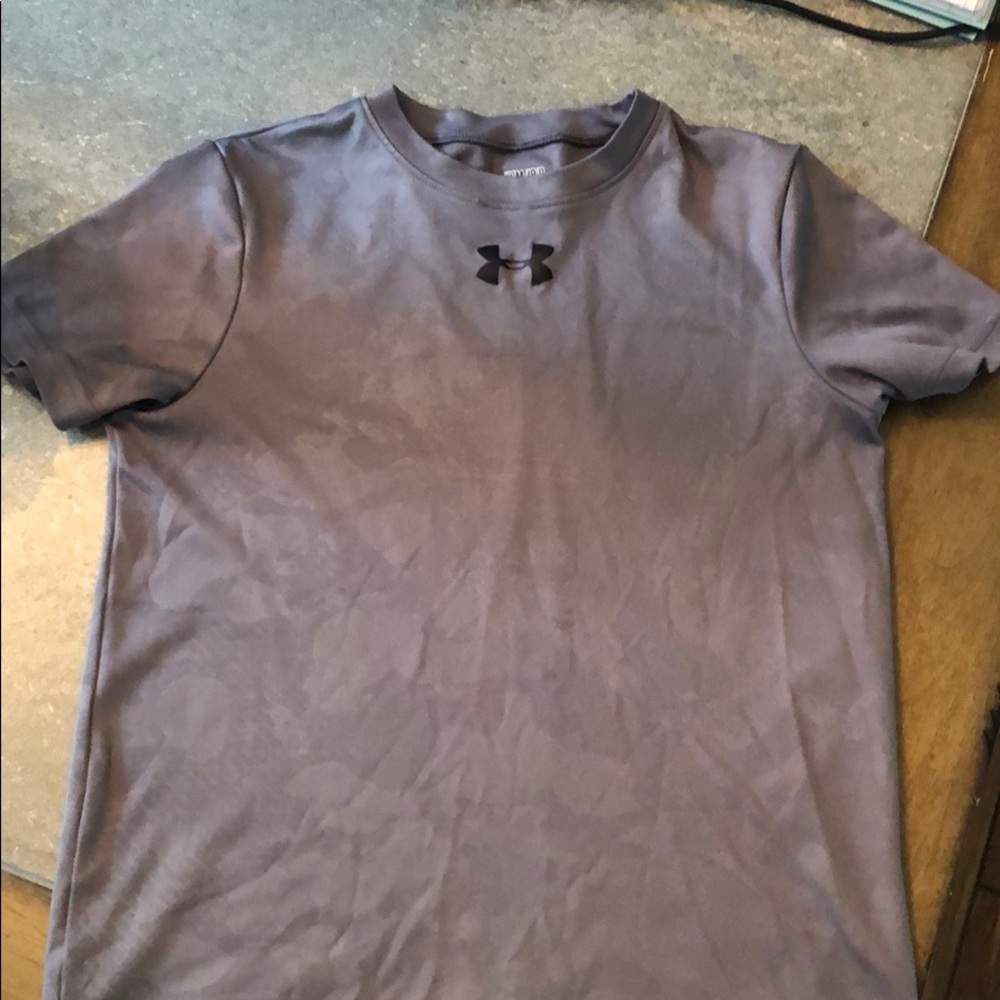 Under Armour youth small shirt gray